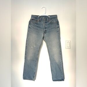 Vintage Levi’s Light Wash Jeans
